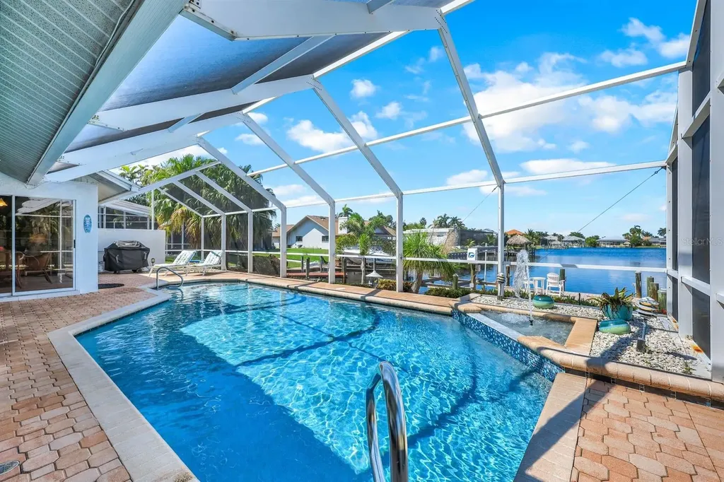 719 El Dorado Parkway W Cape Coral FL 33914