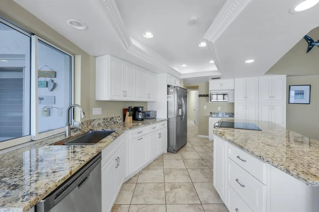719 El Dorado Parkway W Cape Coral FL 33914