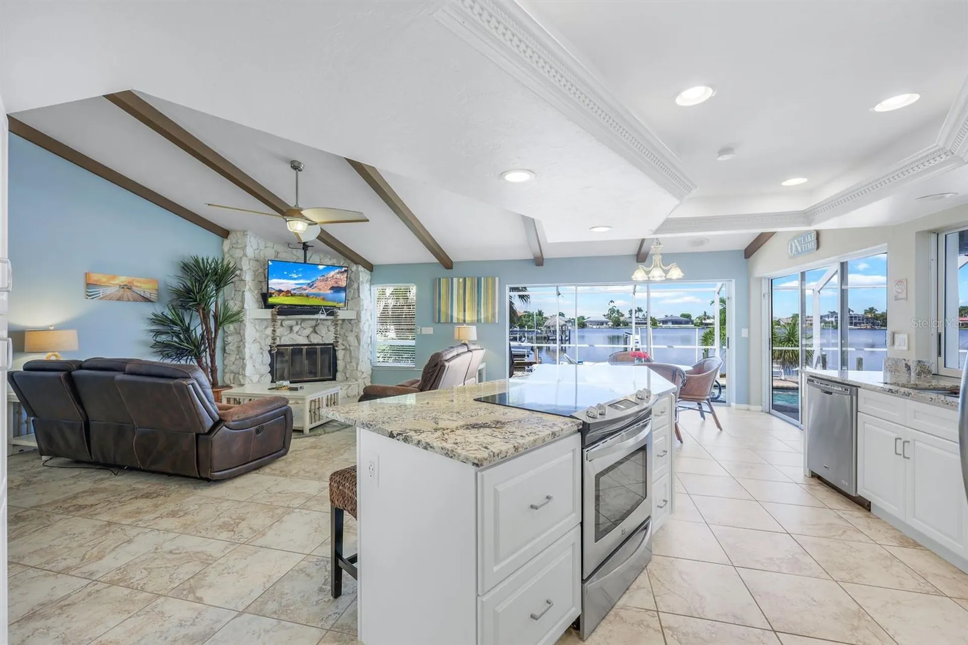 719 El Dorado Parkway W Cape Coral FL 33914