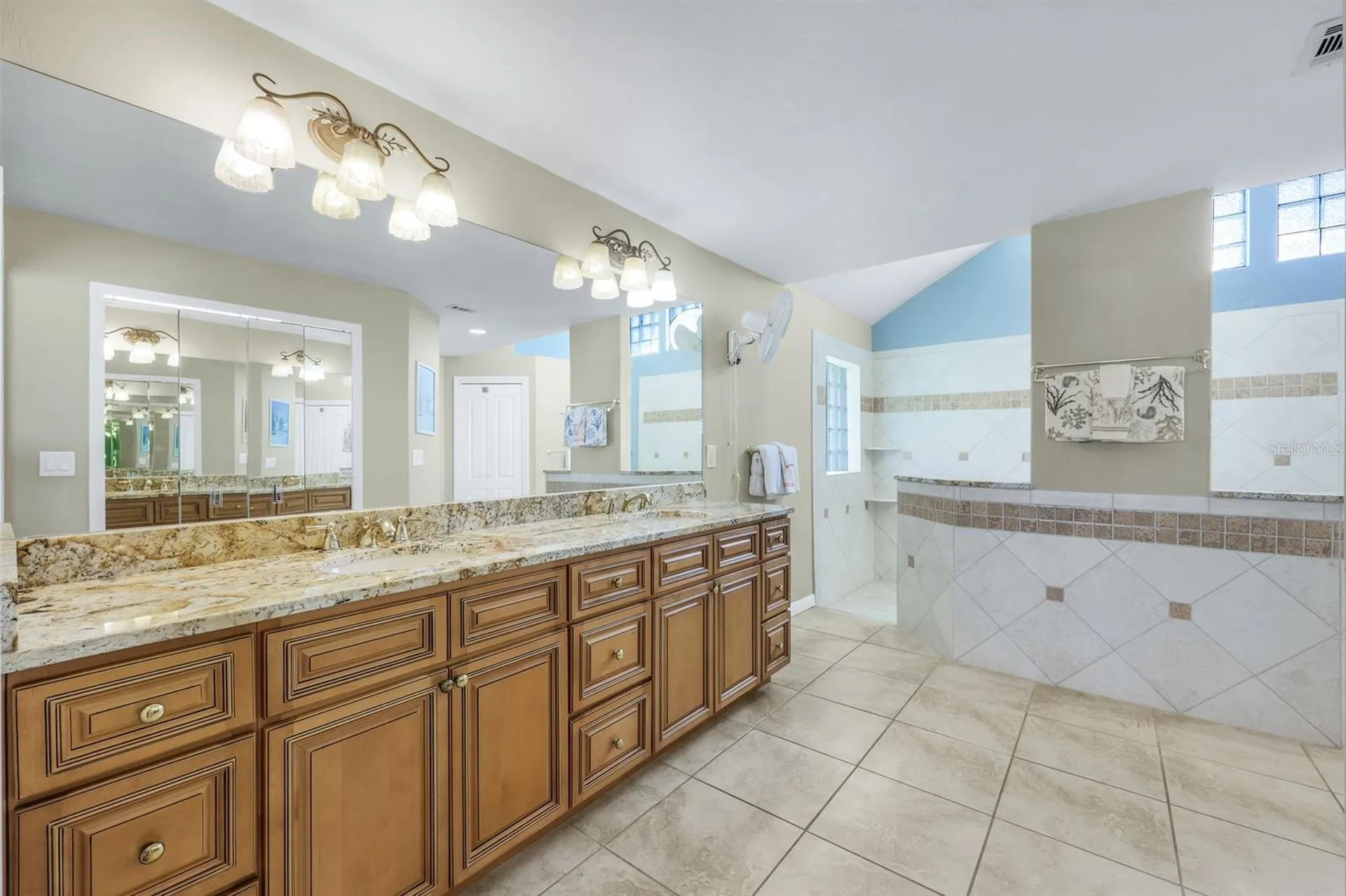 719 El Dorado Parkway W Cape Coral FL 33914