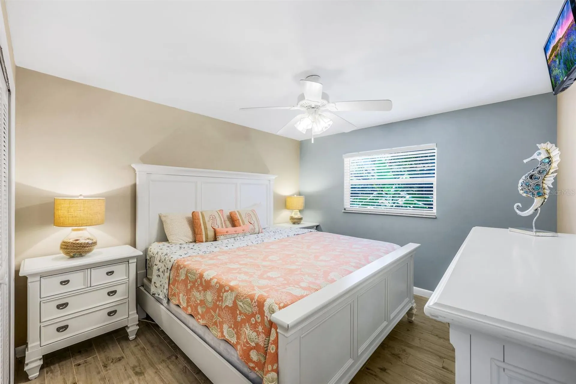 719 El Dorado Parkway W Cape Coral FL 33914