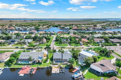 719 El Dorado Parkway W Cape Coral FL 33914