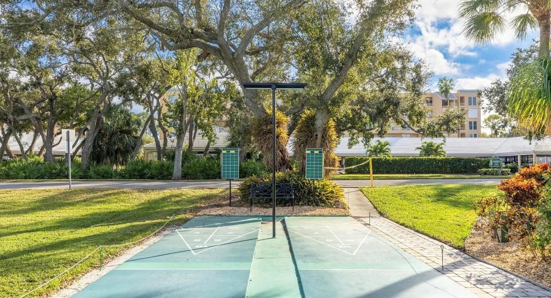 4550 Pinebrook Bradenton FL 34209