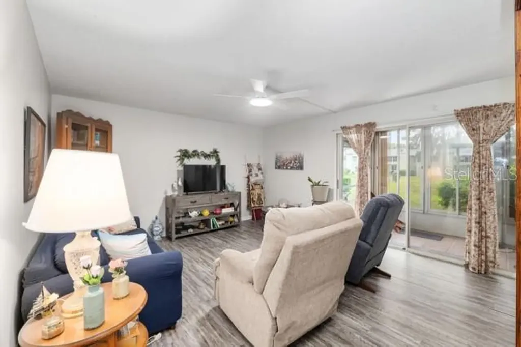 631 Silver Pass Ocala FL 34472
