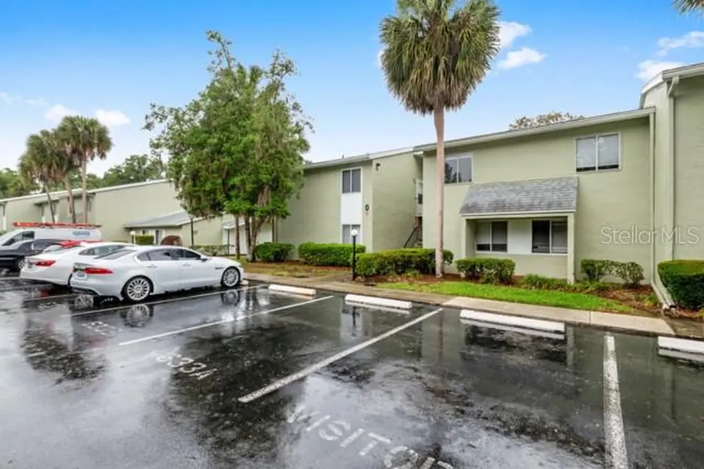 631 Silver Pass Ocala FL 34472