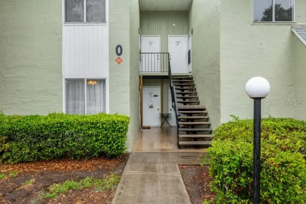 631 Silver Pass Ocala FL 34472