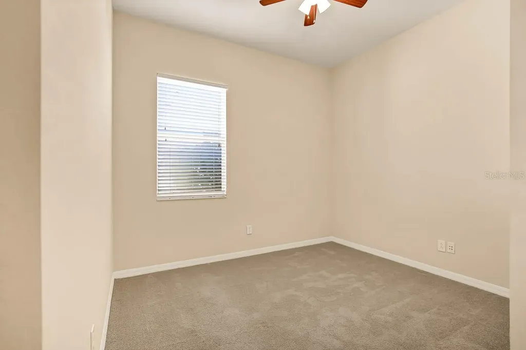 16326 Bridgelawn Avenue Lithia FL 33547