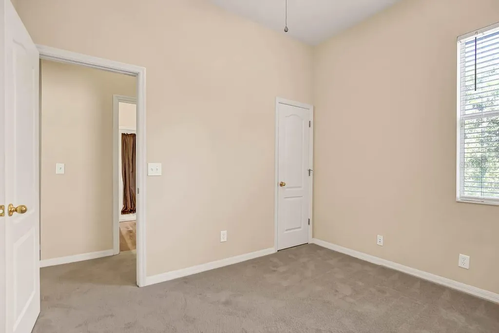 16326 Bridgelawn Avenue Lithia FL 33547