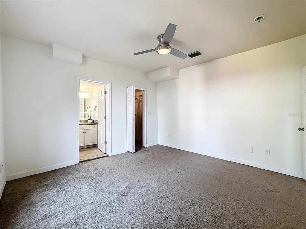1148 N Grandview Street Mount Dora FL 32757