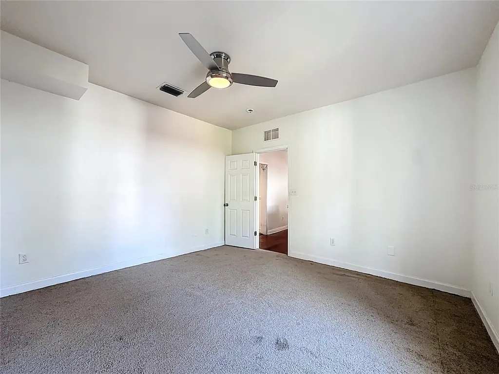 1148 N Grandview Street Mount Dora FL 32757