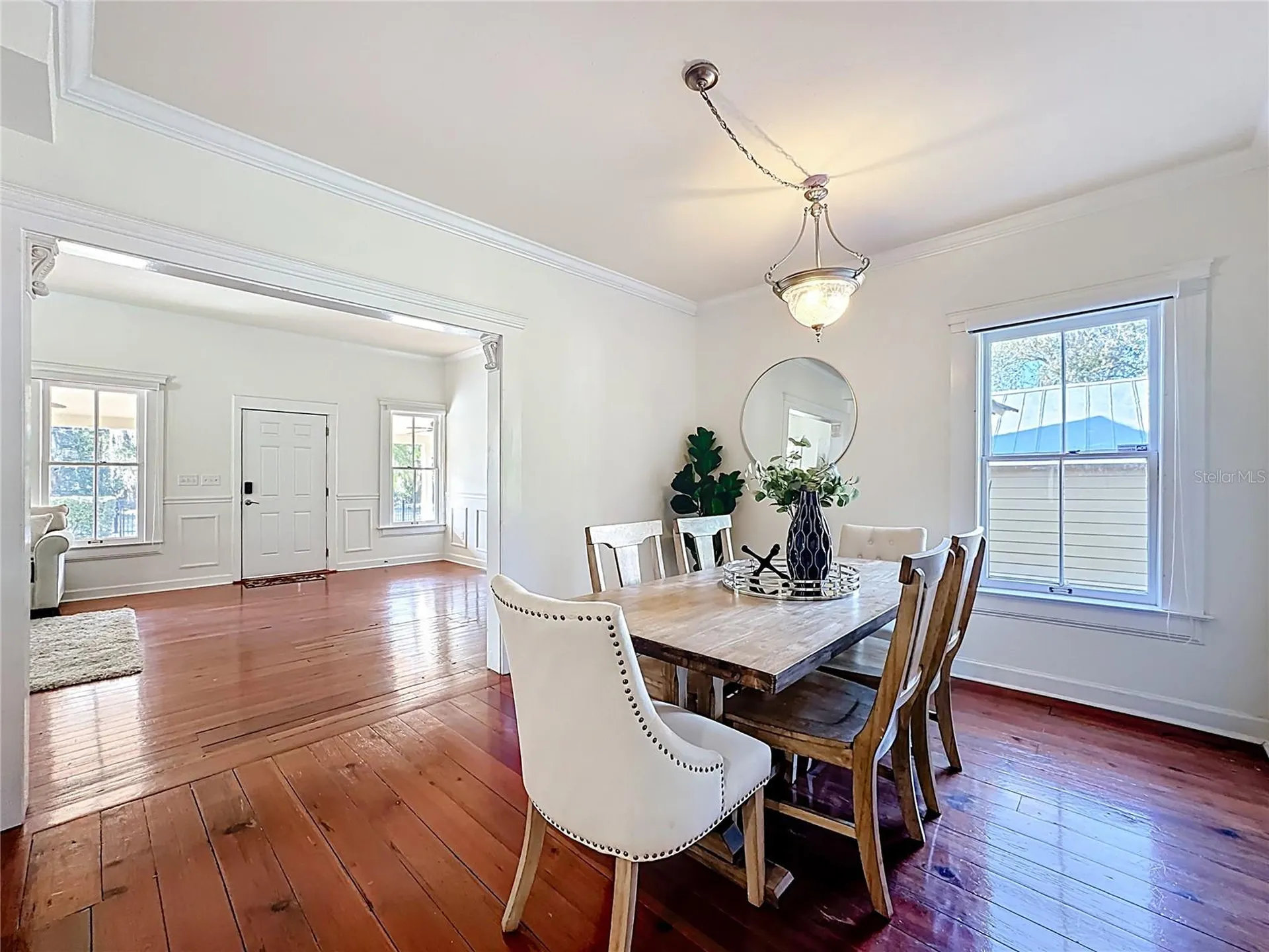 1148 N Grandview Street Mount Dora FL 32757