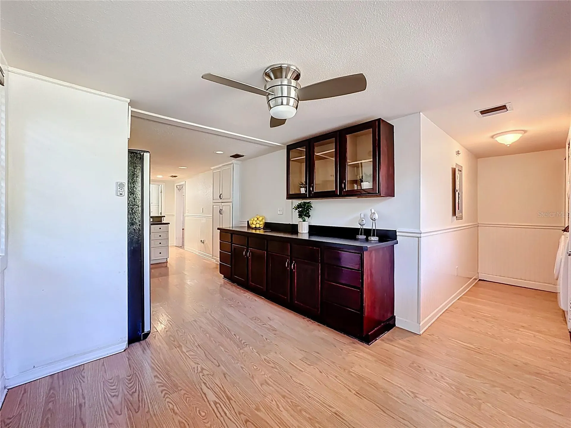 1148 N Grandview Street Mount Dora FL 32757