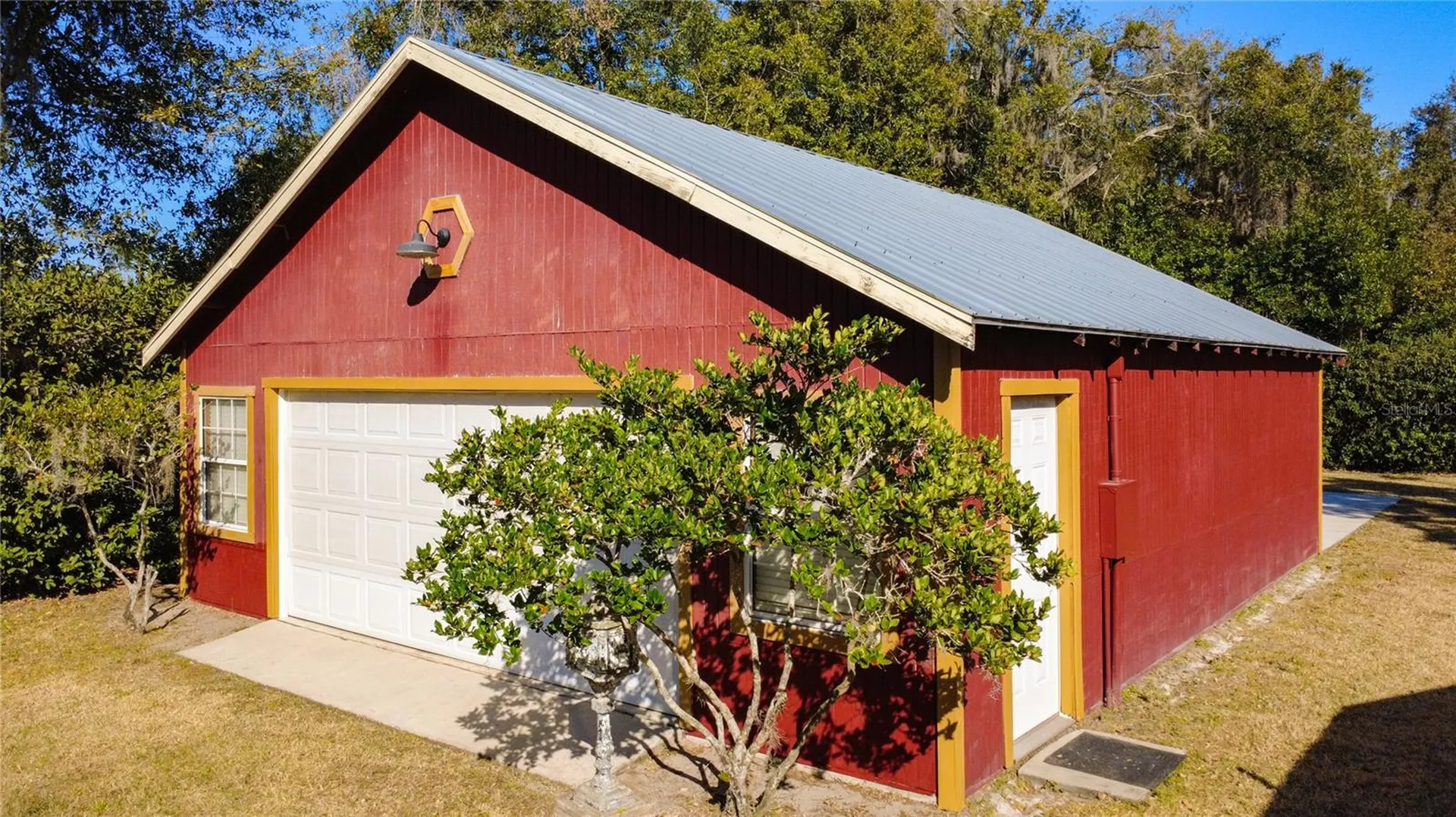 1148 N Grandview Street Mount Dora FL 32757
