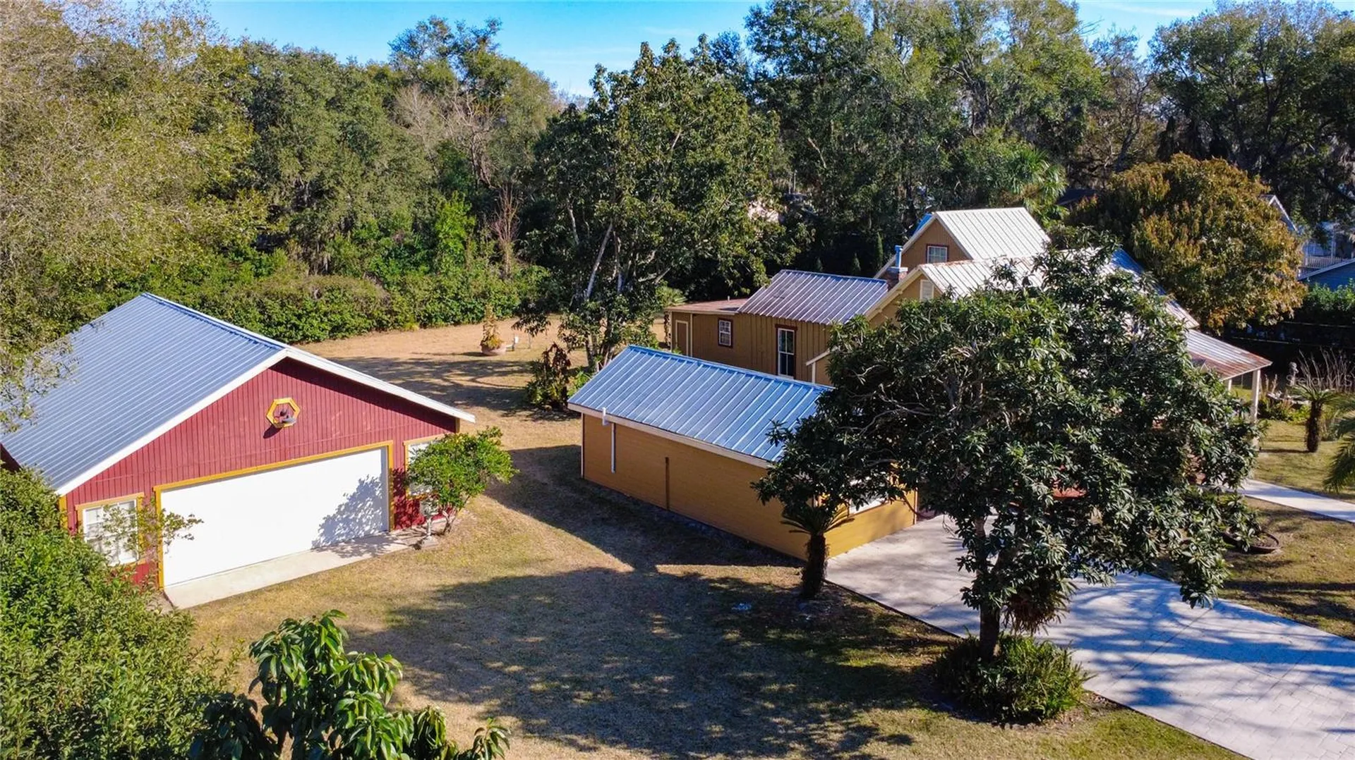 1148 N Grandview Street Mount Dora FL 32757