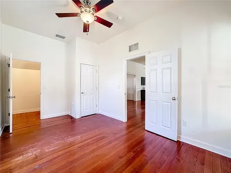 1148 N Grandview Street Mount Dora FL 32757