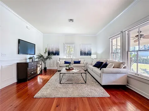 1148 N Grandview Street Mount Dora FL 32757