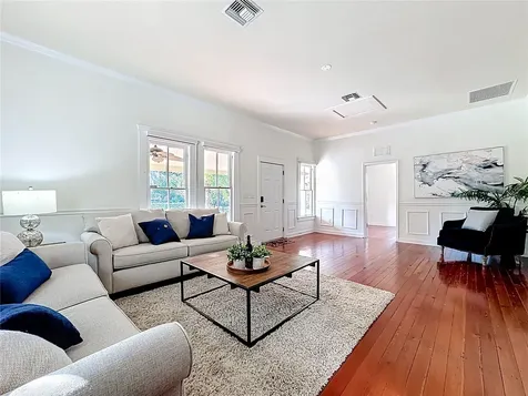 1148 N Grandview Street Mount Dora FL 32757