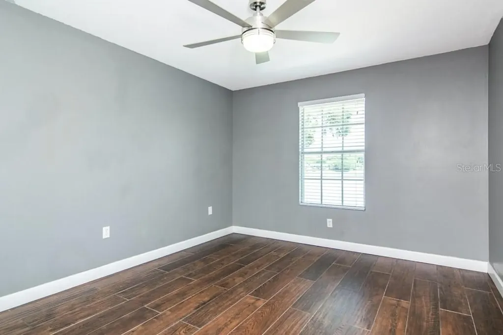 214 Lake Parsons Green Brandon FL 33511