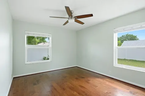 1748 Hermit Thrush Circle Palm Harbor FL 34683