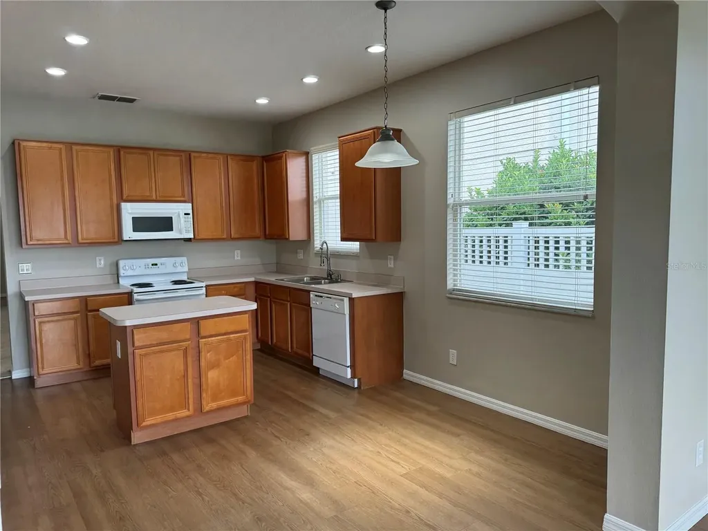 5004 Adair Oak Drive Orlando FL 32829