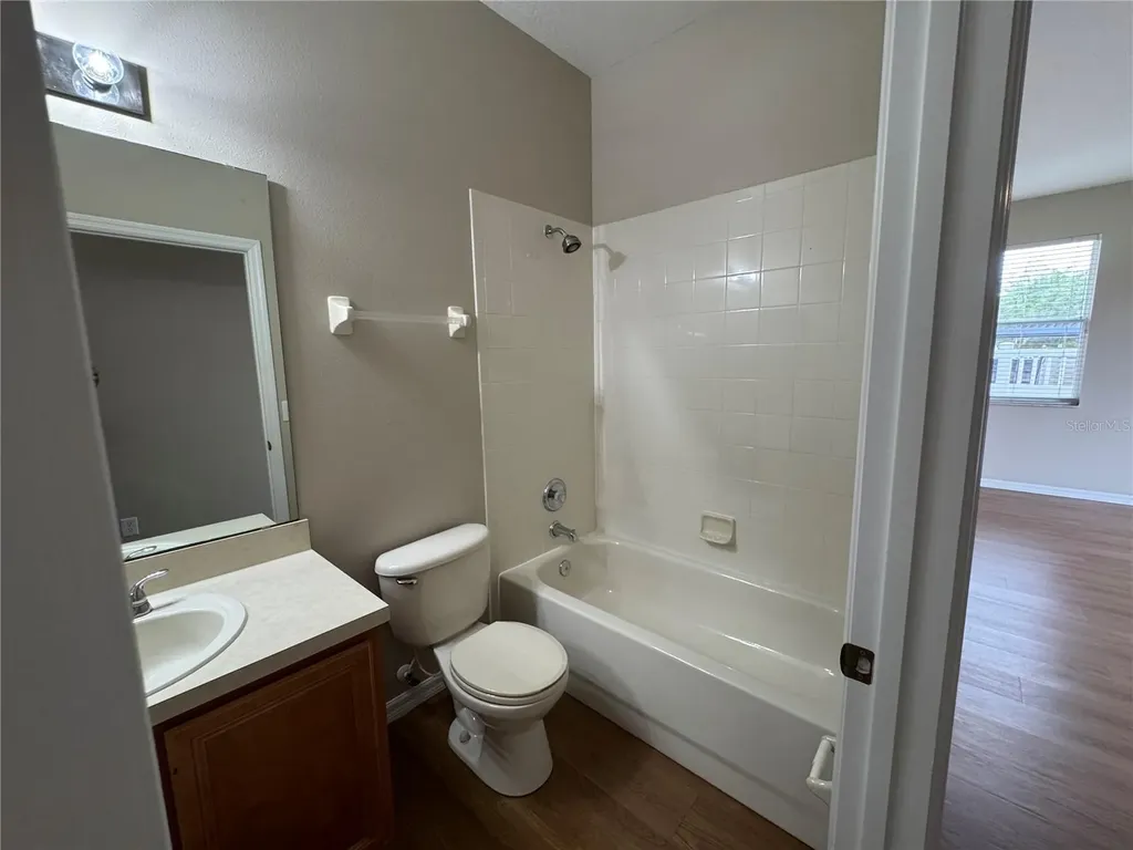 5004 Adair Oak Drive Orlando FL 32829