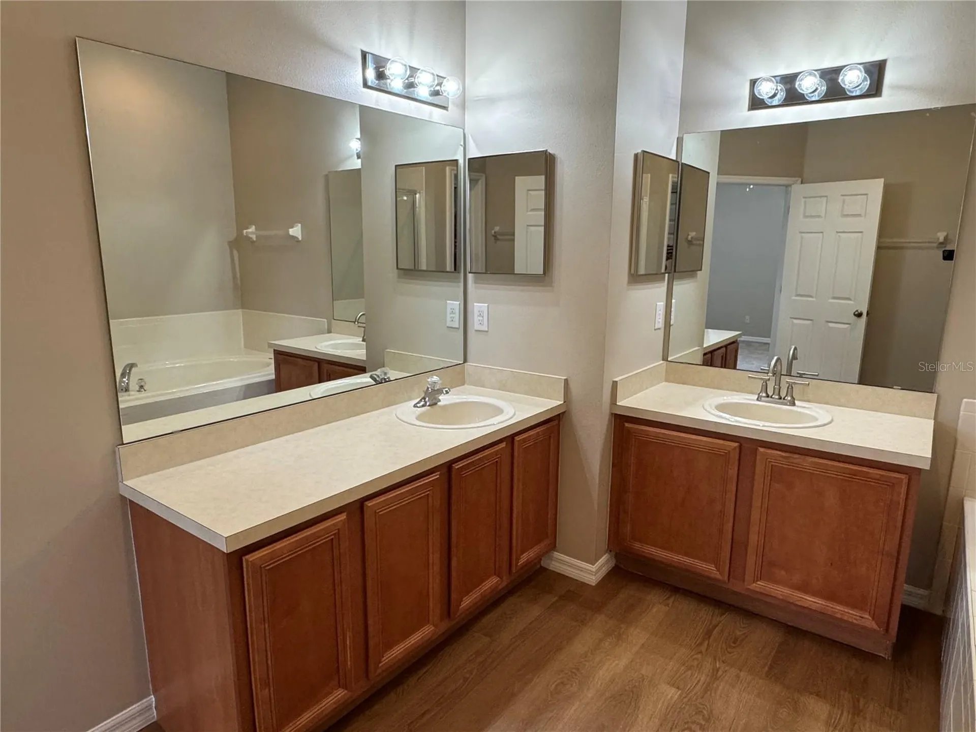 5004 Adair Oak Drive Orlando FL 32829