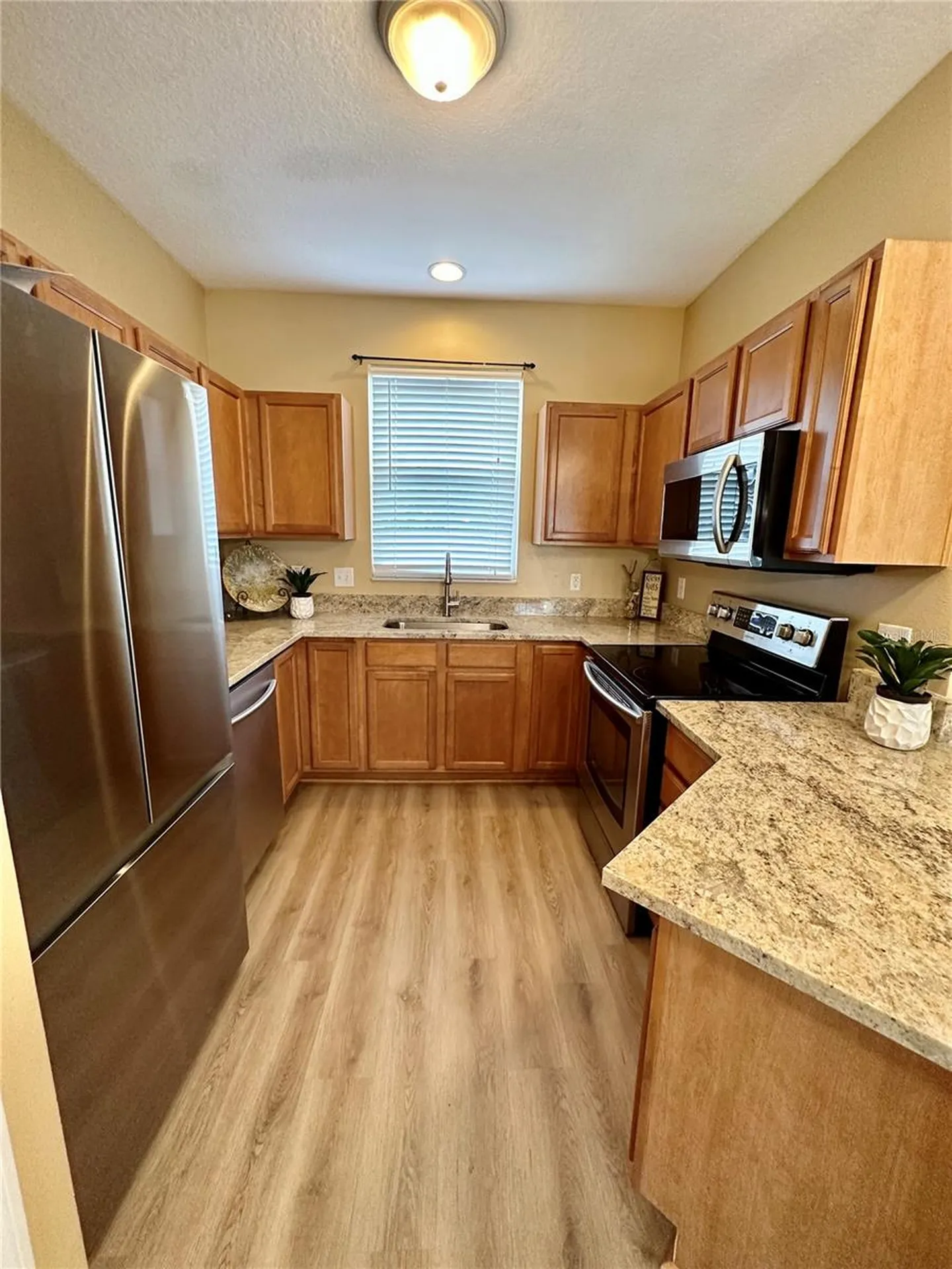 12276 Country White Circle Tampa FL 33635