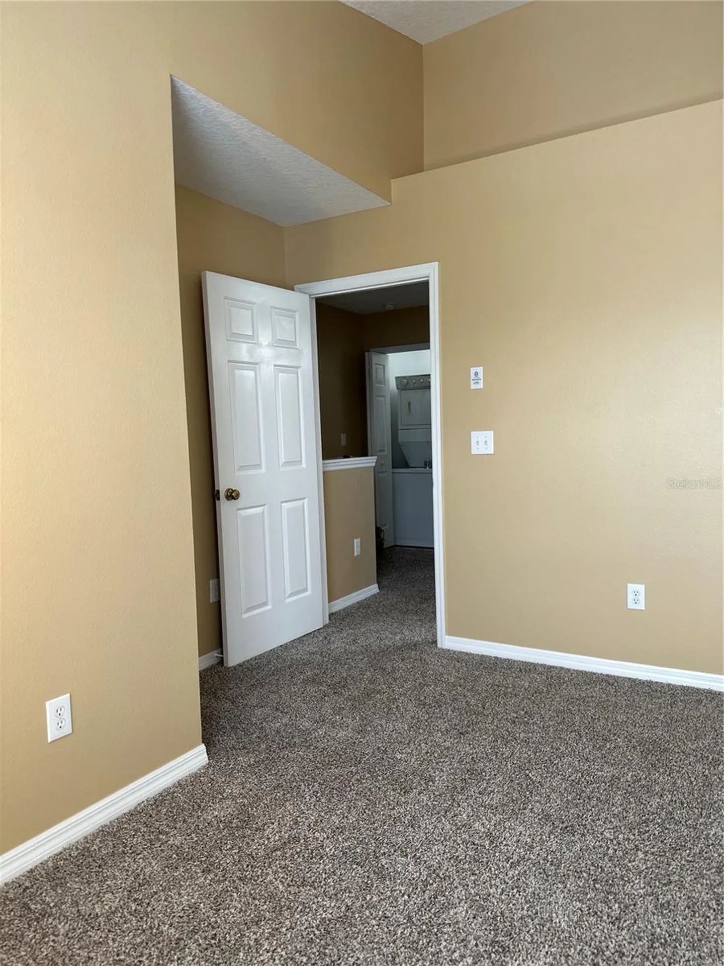 12276 Country White Circle Tampa FL 33635