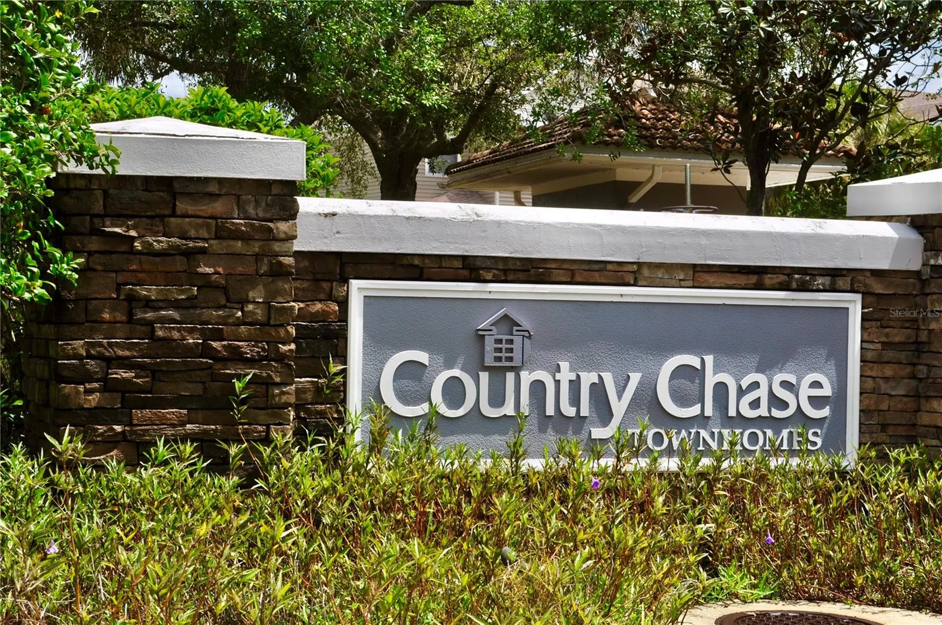 12276 Country White Circle Tampa FL 33635