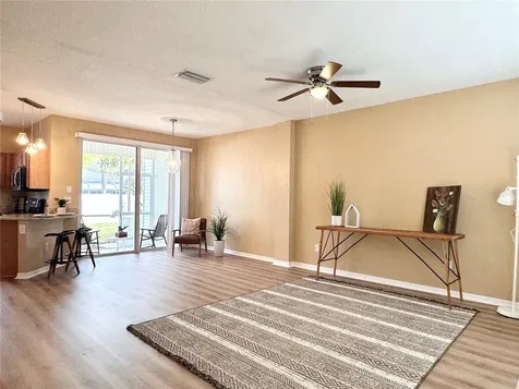12276 Country White Circle Tampa FL 33635