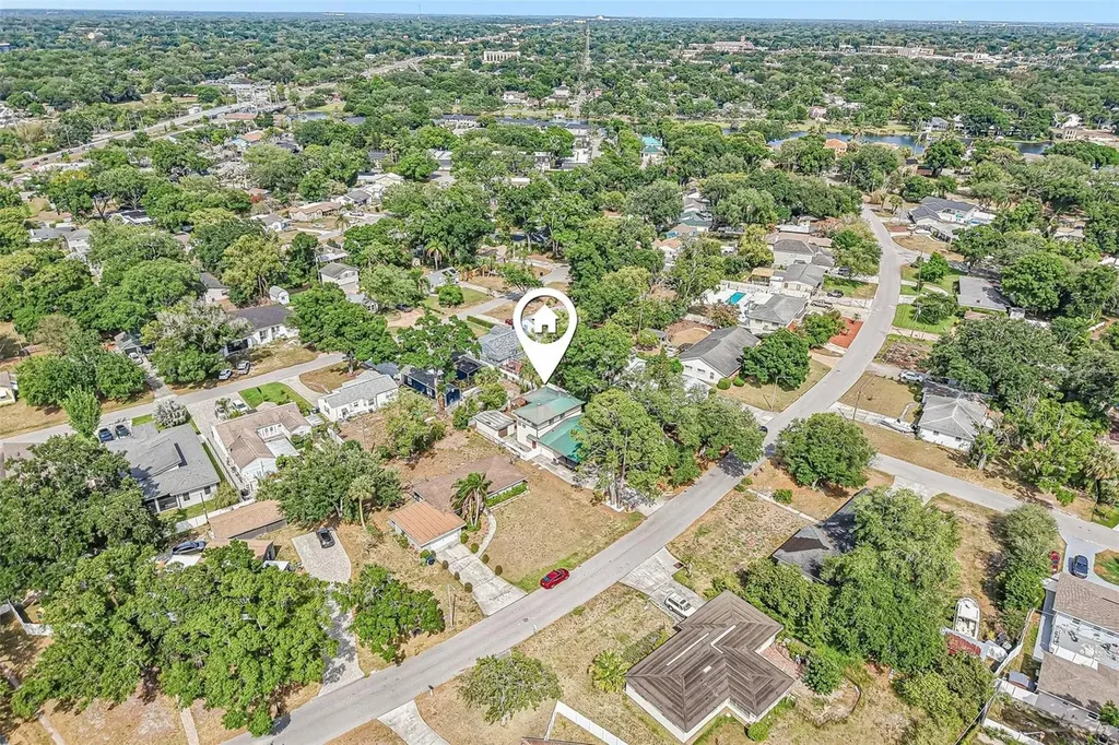 929 W Beacon Avenue Tampa FL 33603