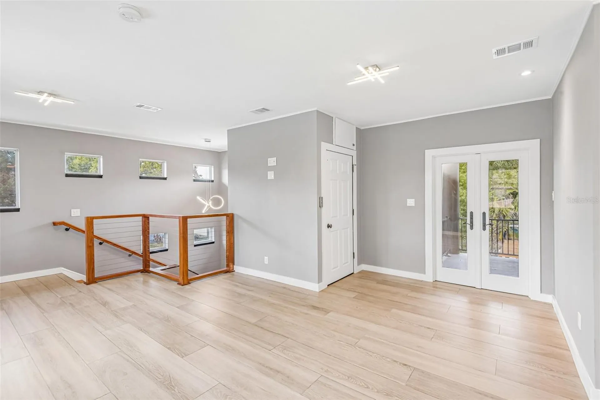 929 W Beacon Avenue Tampa FL 33603