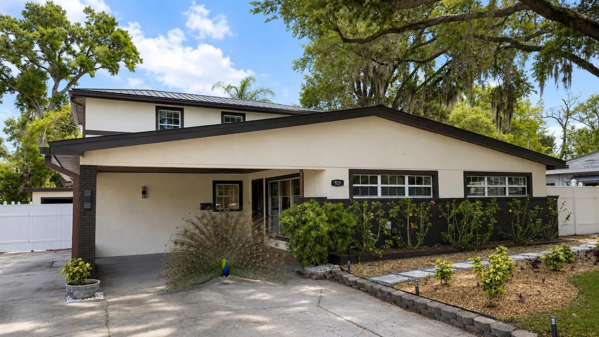 929 W Beacon Avenue Tampa FL 33603