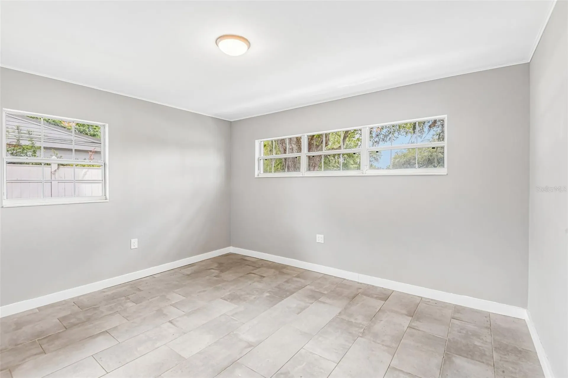 929 W Beacon Avenue Tampa FL 33603