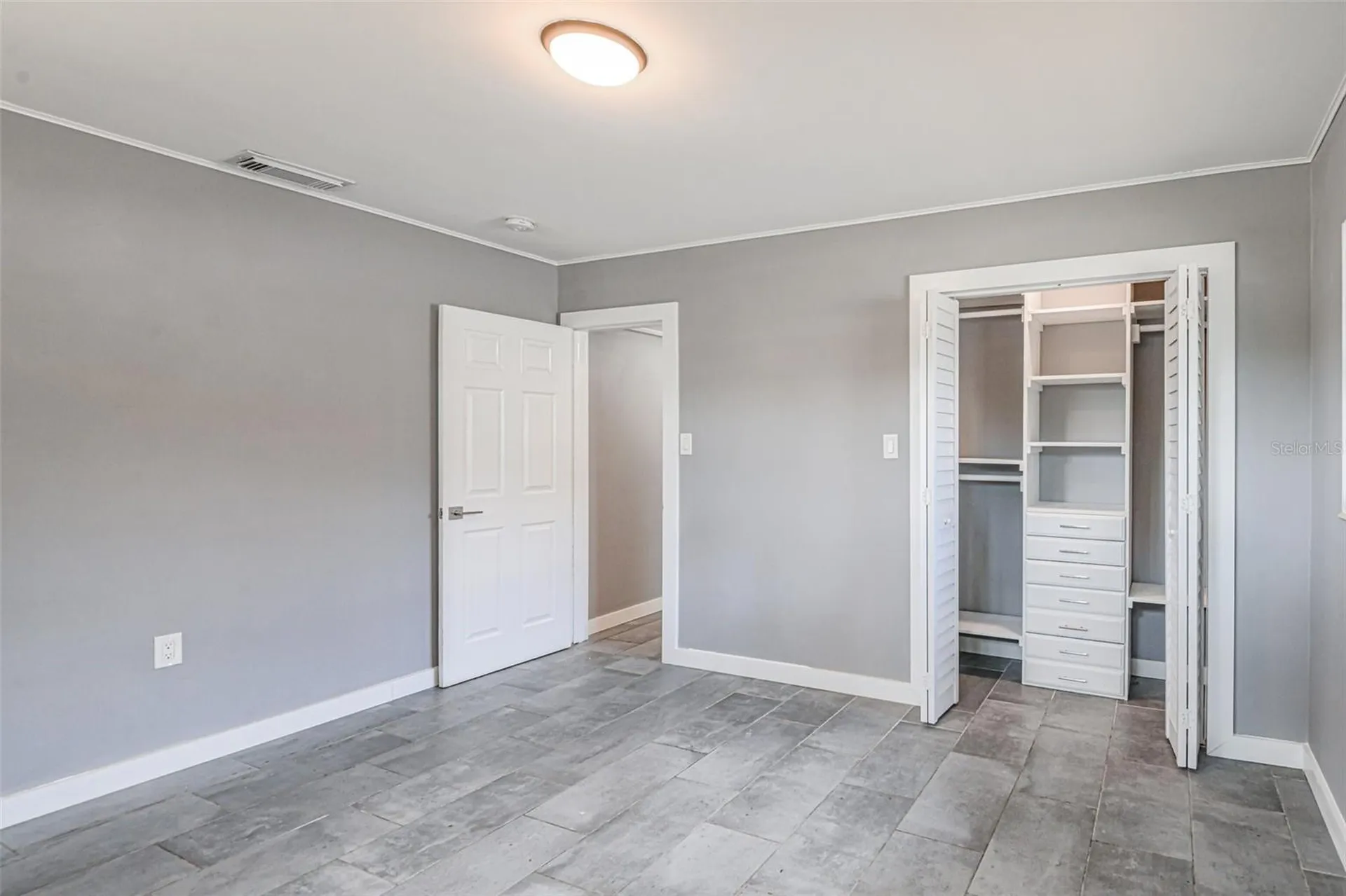 929 W Beacon Avenue Tampa FL 33603