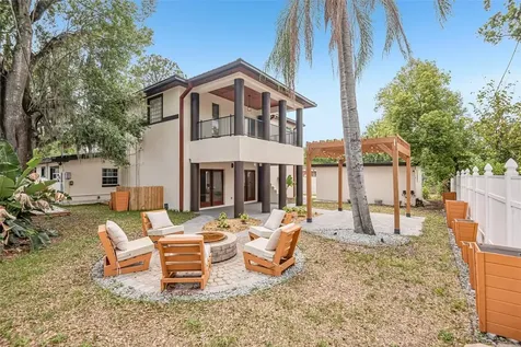 929 W Beacon Avenue Tampa FL 33603