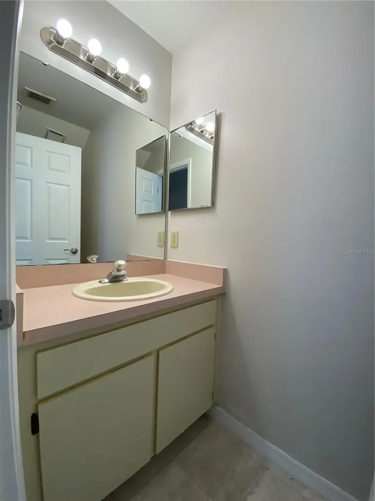 7222 Nima Court Orlando FL 32835