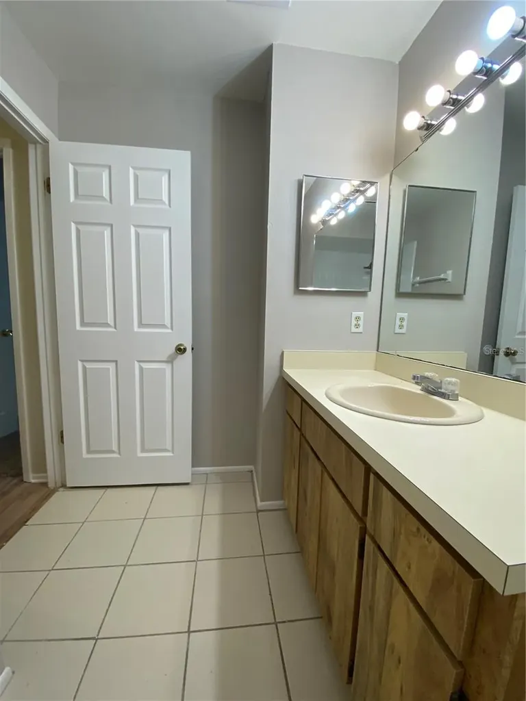 7222 Nima Court Orlando FL 32835