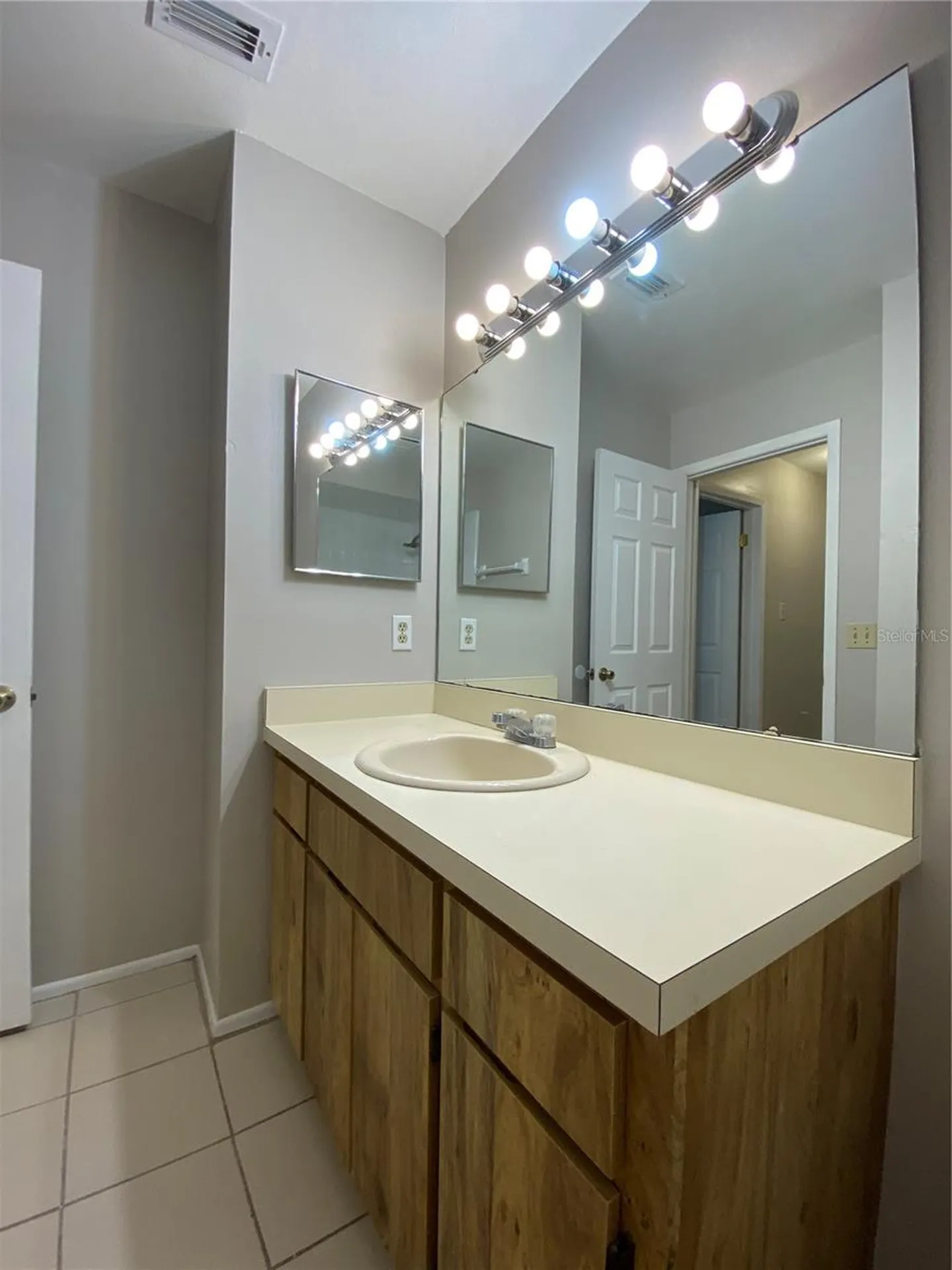 7222 Nima Court Orlando FL 32835
