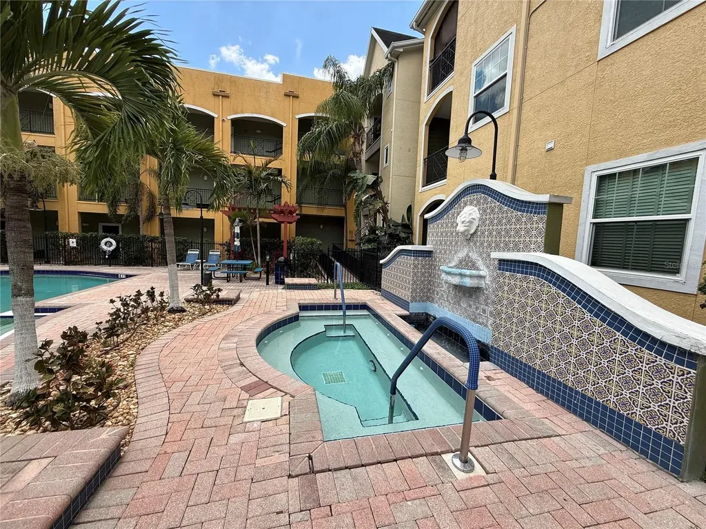 1910 E Palm Avenue Tampa FL 33605
