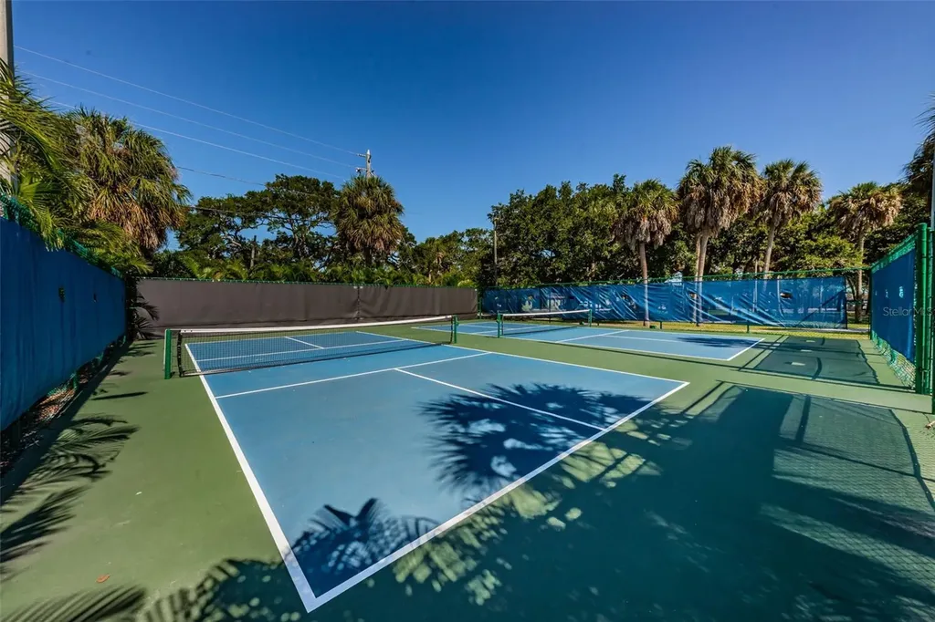 516 Harbor Drive N Indian Rocks Beach FL 33785