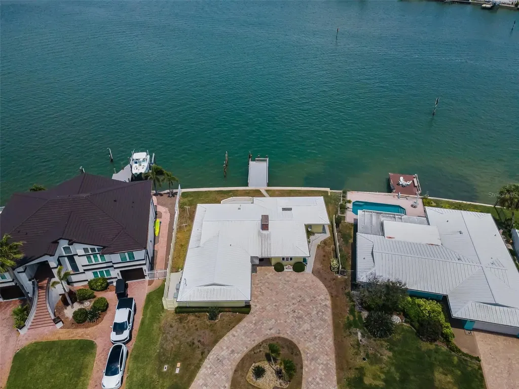 516 Harbor Drive N Indian Rocks Beach FL 33785