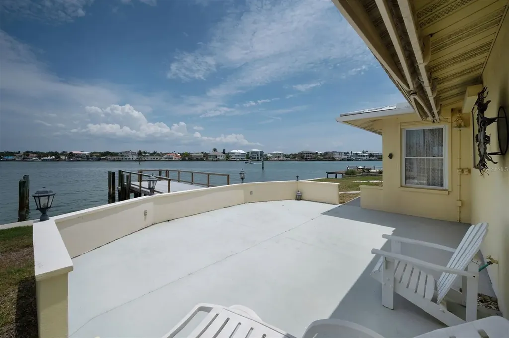 516 Harbor Drive N Indian Rocks Beach FL 33785