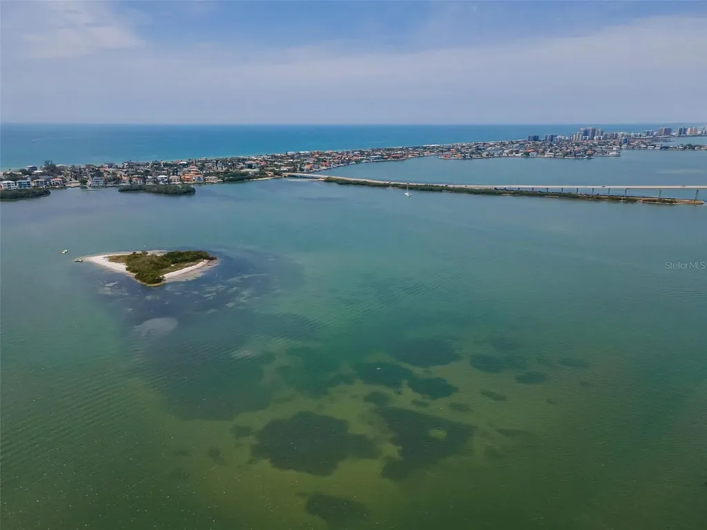 516 Harbor Drive N Indian Rocks Beach FL 33785