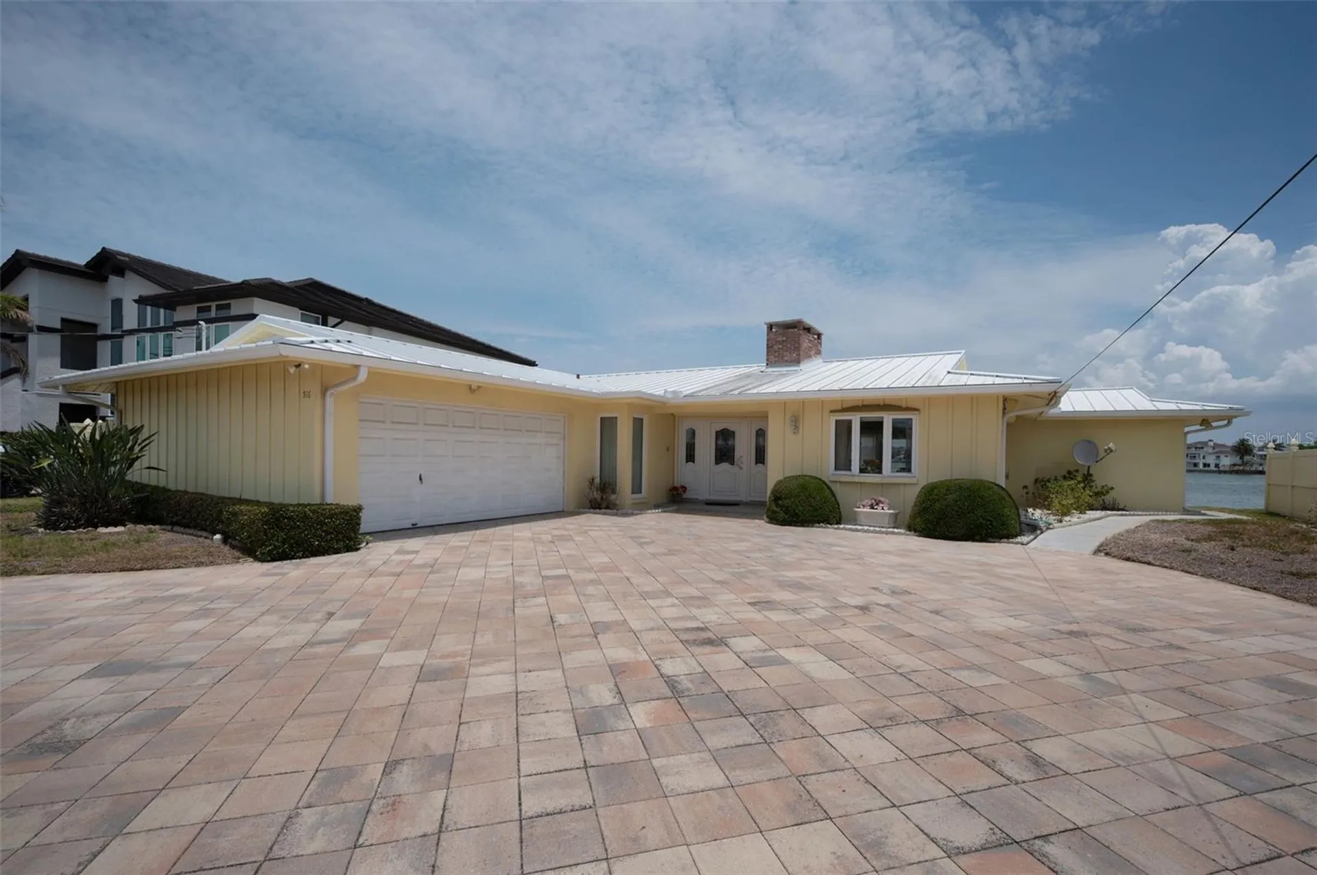516 Harbor Drive N Indian Rocks Beach FL 33785