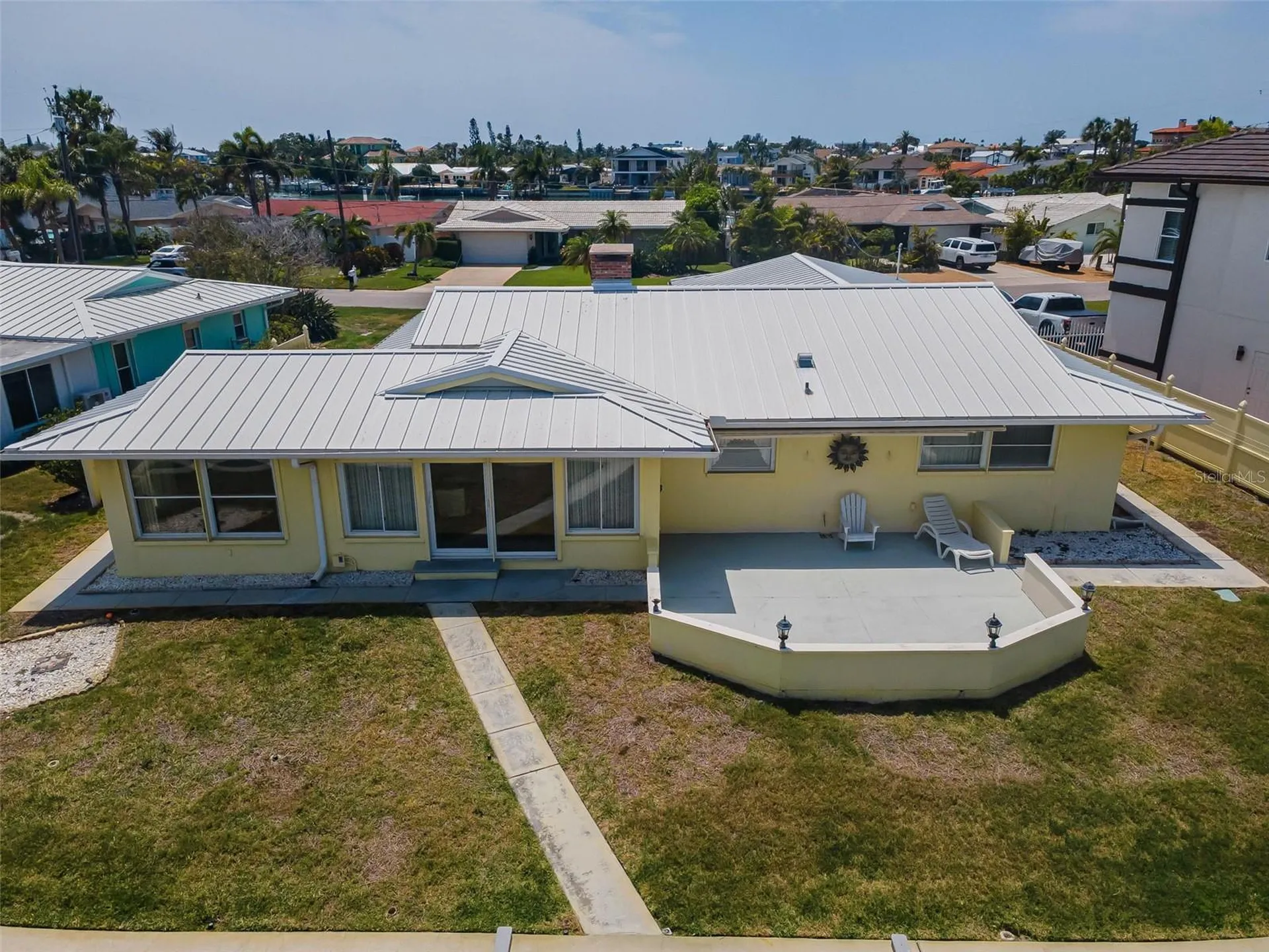 516 Harbor Drive N Indian Rocks Beach FL 33785