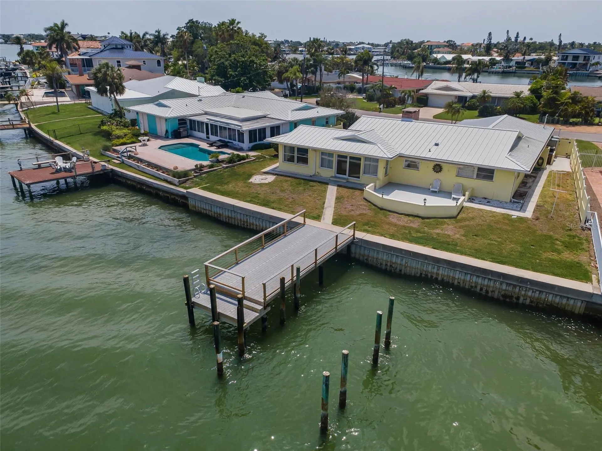 516 Harbor Drive N Indian Rocks Beach FL 33785