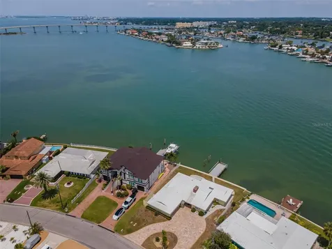 516 Harbor Drive N Indian Rocks Beach FL 33785