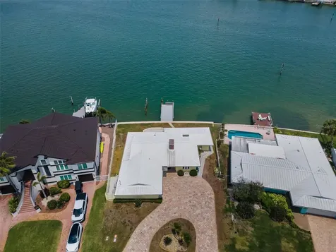 516 Harbor Drive N Indian Rocks Beach FL 33785