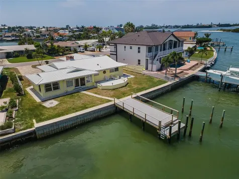 516 Harbor Drive N Indian Rocks Beach FL 33785
